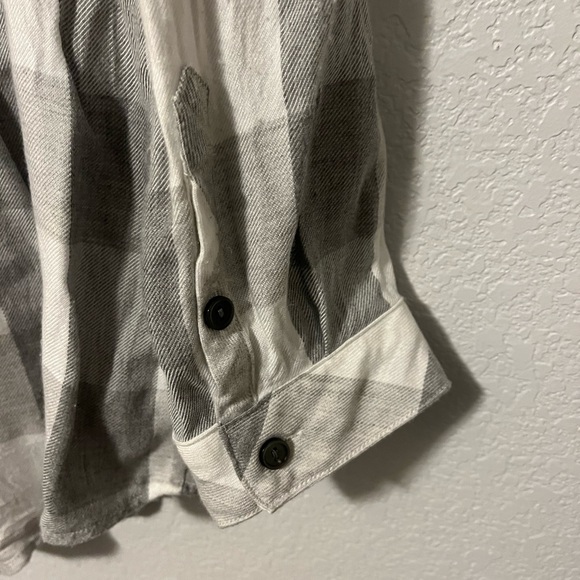 Lightweight plaid button down with lace detail - Picture 6 of 6